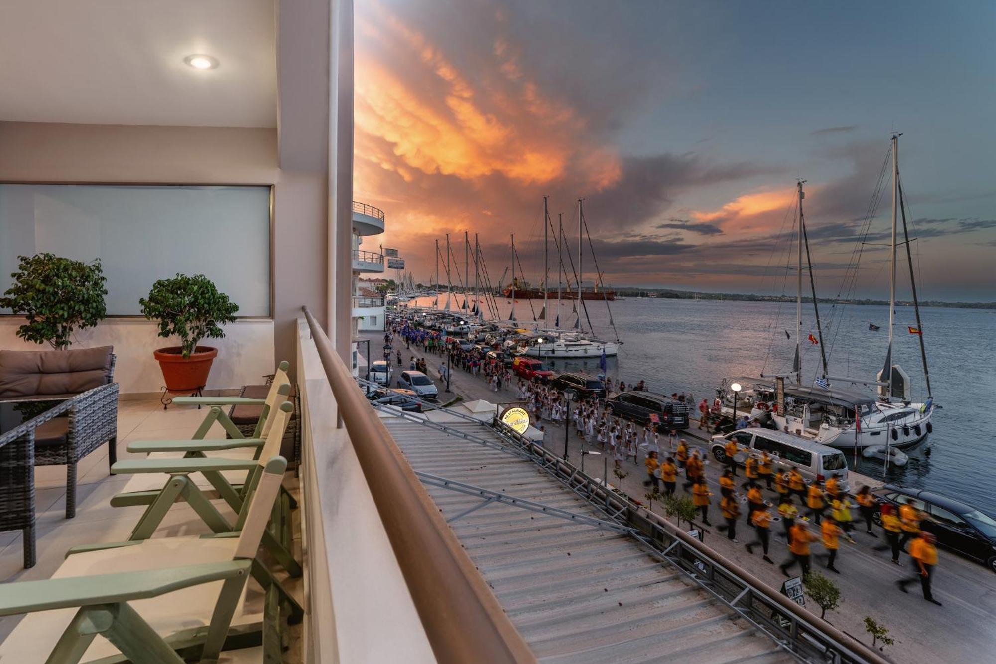 Ionis Seafront Suite Preveza Ngoại thất bức ảnh